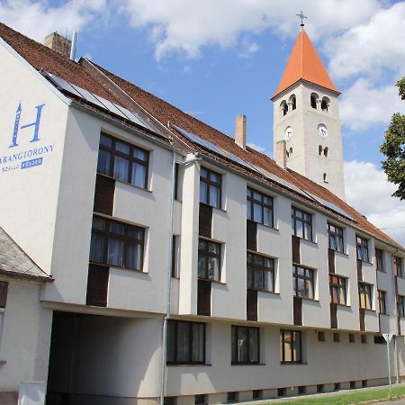 Harangtorony Szallo Kőszeg Zewnętrze zdjęcie
