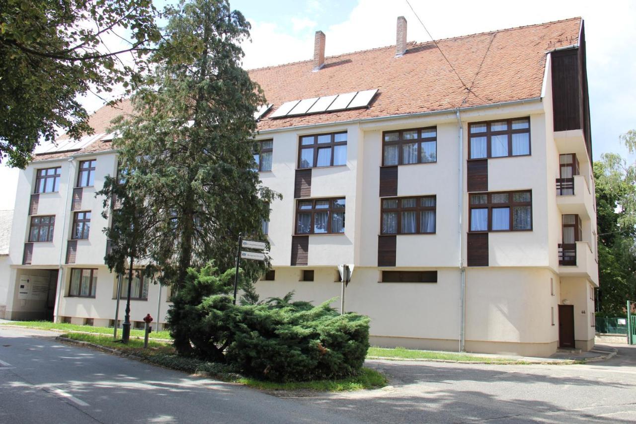 Harangtorony Szallo Kőszeg Zewnętrze zdjęcie